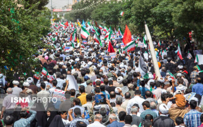 حضور حماسی مردم قم در راهپیمایی جمعه خشم و نصر