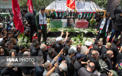 پیکر سرلشکر شهید محمد سعید ایزدی در قم تشییع شد