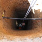 حفاری غیر اصولی در قم به فاجعه انجامید: یک کشته و یک مصدوم در حادثه ریزش چاه