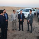 بازدیداستاندار قم از محل احداث نیروگاه خورشیدی در جاده قم به گرمسار