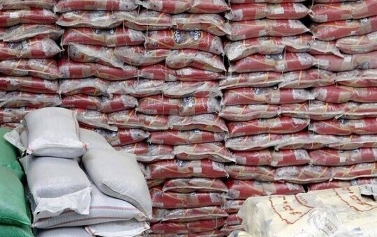 توقیف محموله ۱۰ میلیاردی برنج قاچاق در قم